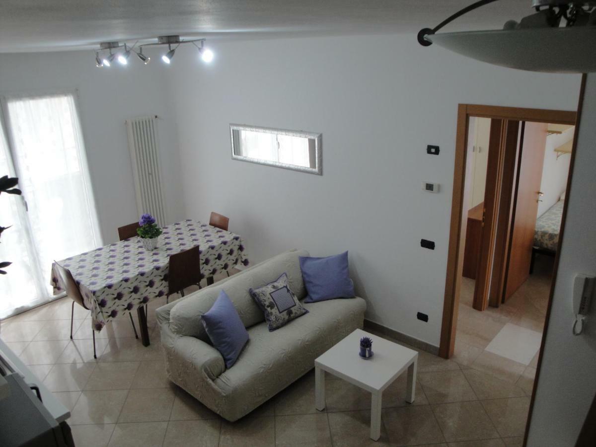 Aloe Beach Apartments, Ombrellone, Parcheggio E Uso Di Biciclette Gratis Rimini Extérieur photo