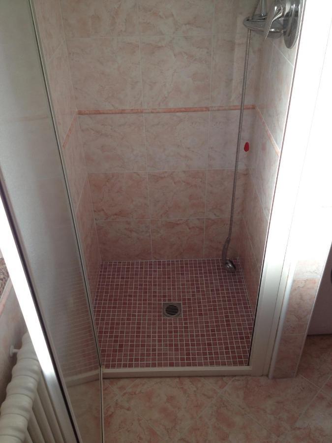 Aloe Beach Apartments, Ombrellone, Parcheggio E Uso Di Biciclette Gratis Rimini Extérieur photo